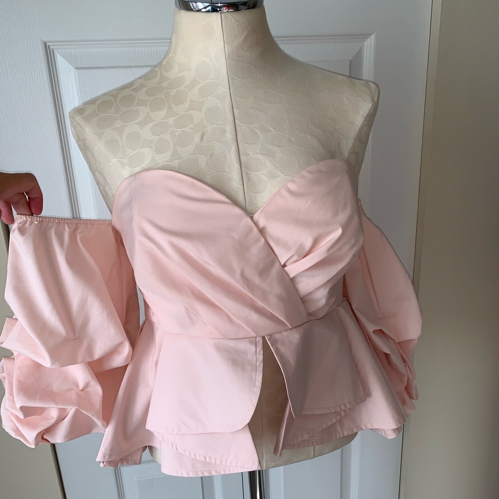 Light pink peplum off shoulder stop